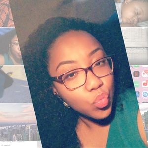 Meet your Posher, Nicole